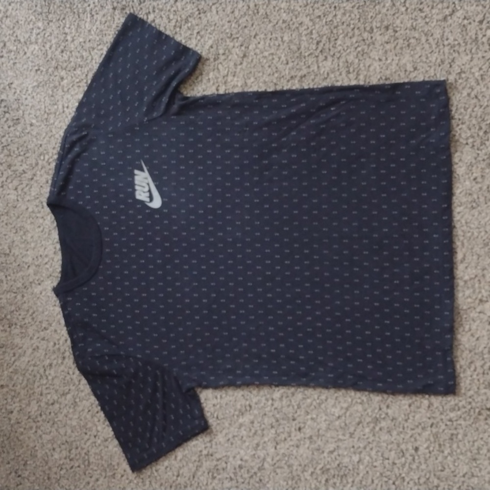 Nike t-shirt